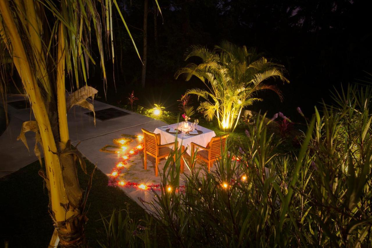 Vrindavan Ubud Villa تيغالالانغْ المظهر الخارجي الصورة