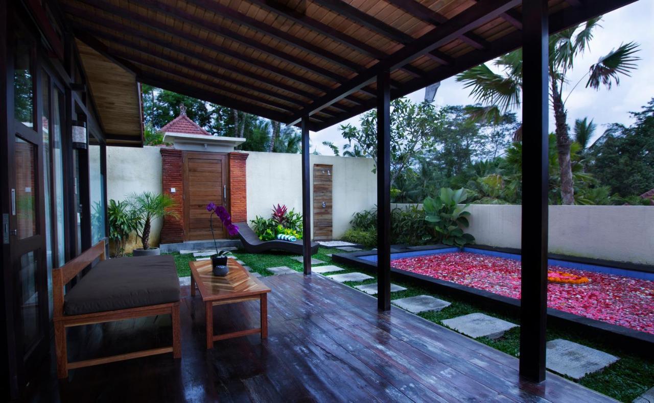 Vrindavan Ubud Villa تيغالالانغْ المظهر الخارجي الصورة
